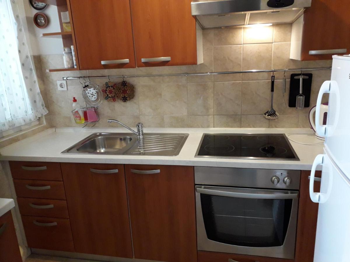 Apartments J&R Babara Biograd Na Moru Esterno foto