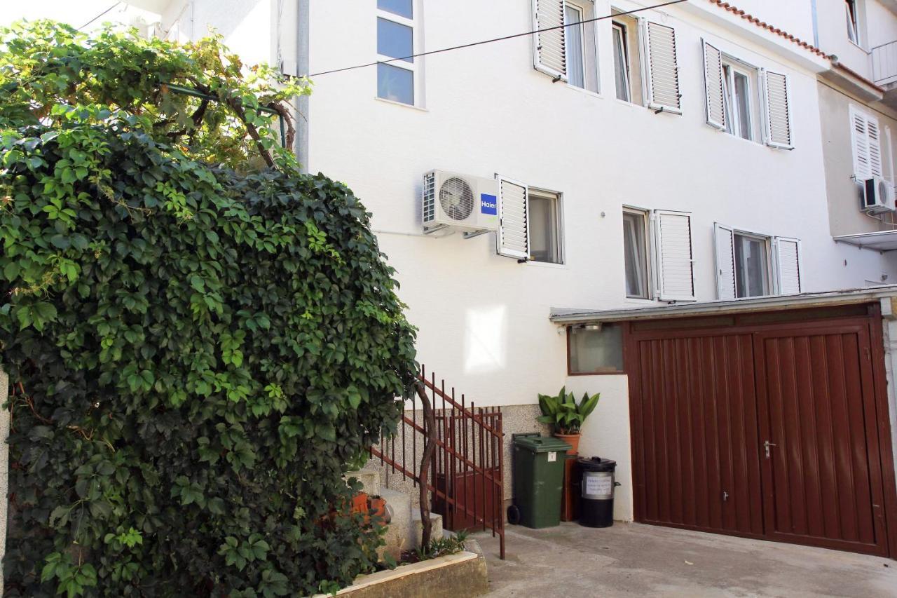Apartments J&R Babara Biograd Na Moru Esterno foto